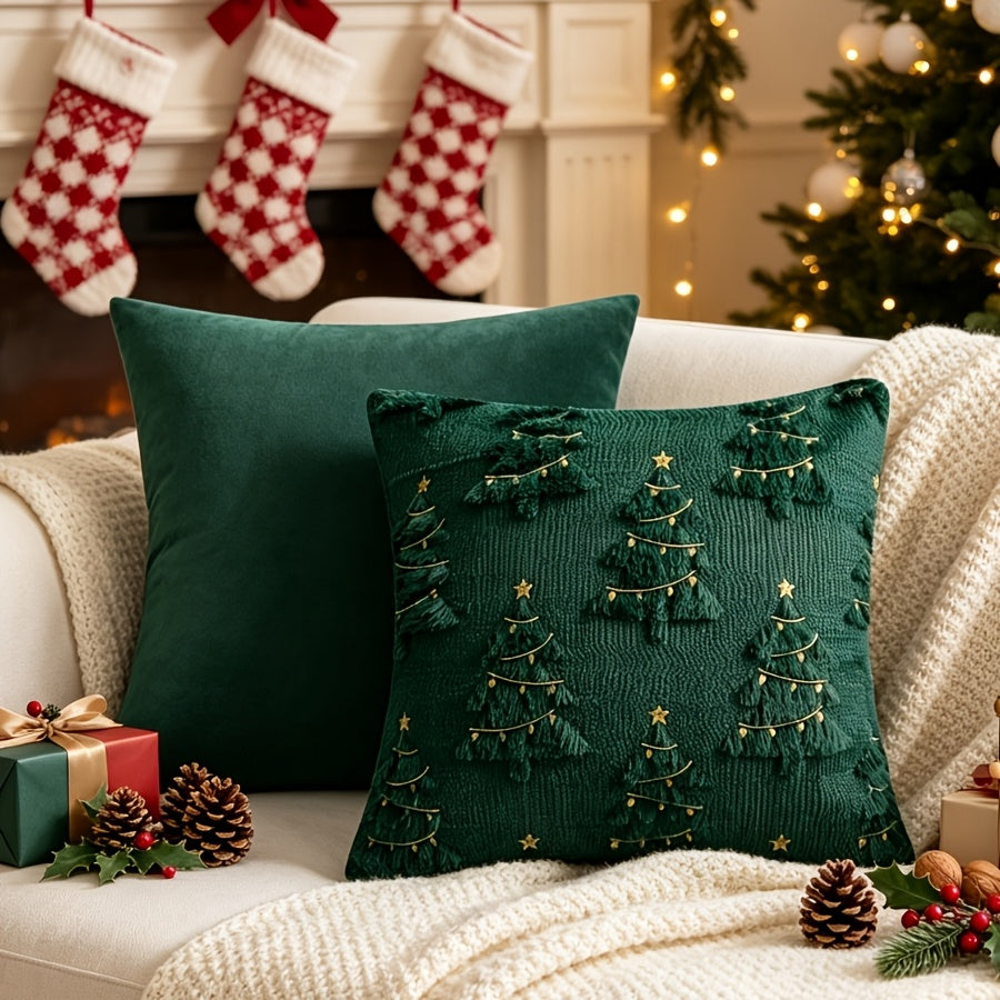 Housse de coussin 45x45 verte, recto à sapins en relief et verso uni