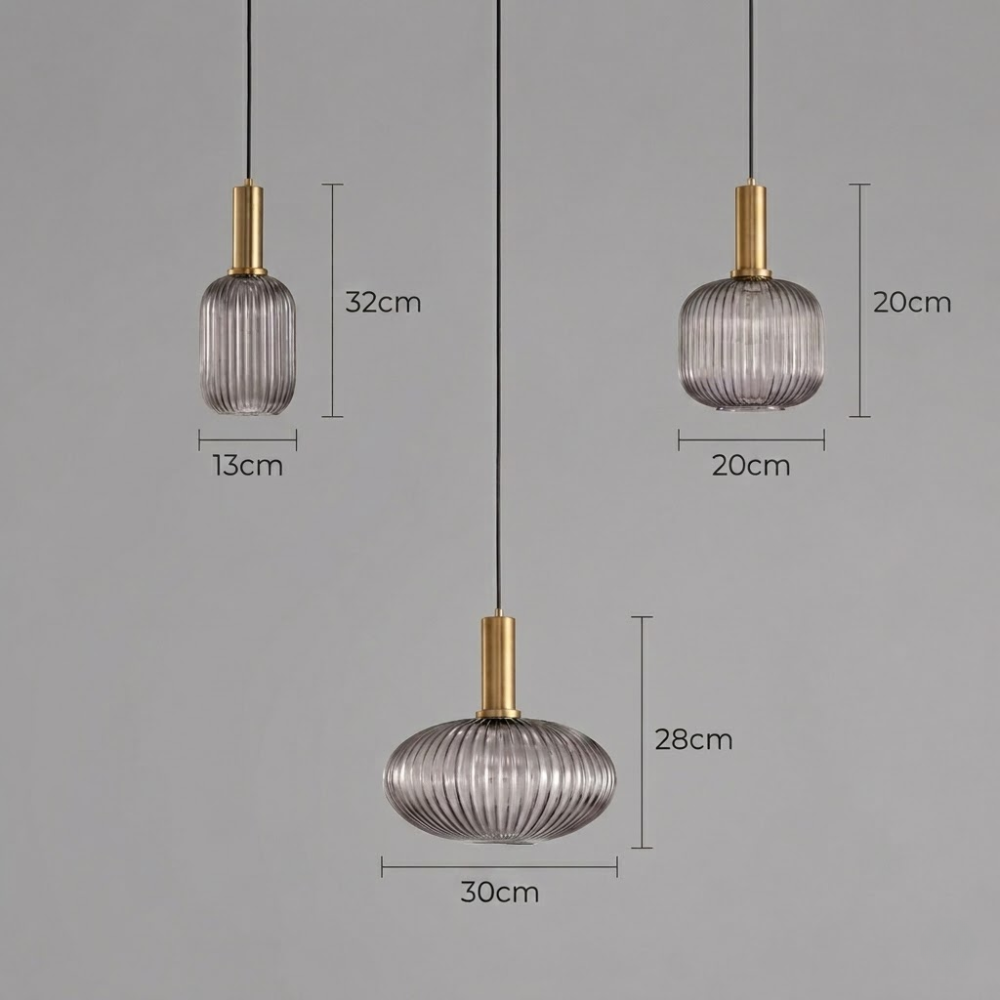 Les trois tailles de la suspension en verre strié avec leurs dimensions